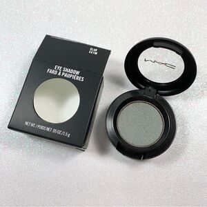 MAC Eyeshadow Club BNIB